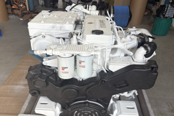 Cummins QSB 6.7 Marine Engine