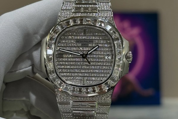 Patek Philippe Nautilus 5719/10G-010