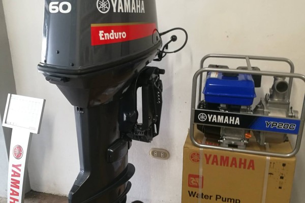 60 Yamaha Enduro 2 stroke Outboard Engine