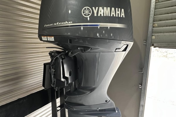 Yamaha F200XC 4 stroke outboard