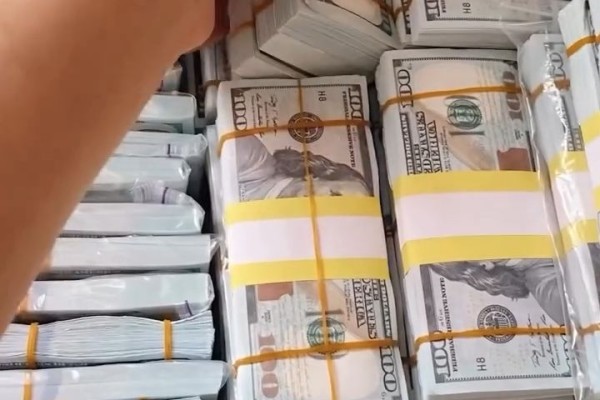 Buy Real Banknotes ( $US dollar, Euro € and Pound sterling £ )